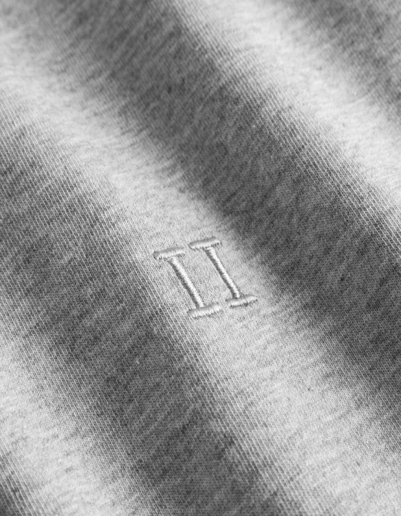 Noerregaard_T-Shirt_Tonal-T-Shirt-LDM101193-320320-Grey_Melange-2.jpg