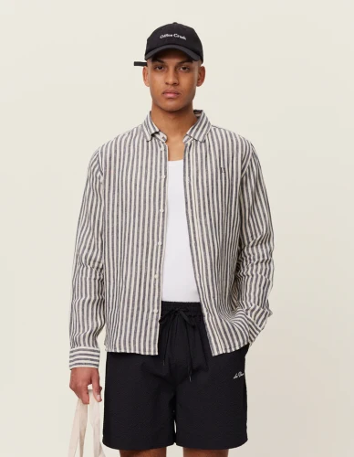 Kristian_Linen_B.D._Shirt-Shirt-LDM410150-460215-Dark_Navy_Ivory-3.webp